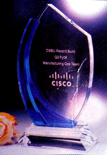 Shiny crystal plaque with 3D branding effect